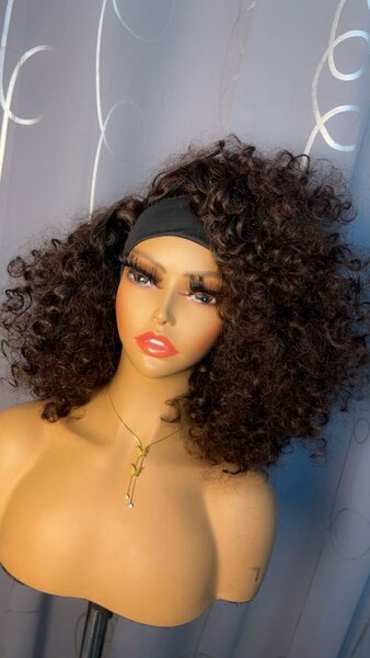 Perruque Bouclée avec Bandeau