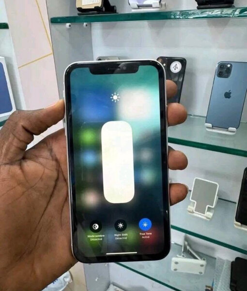 iPhone XR Blanc Débloqué