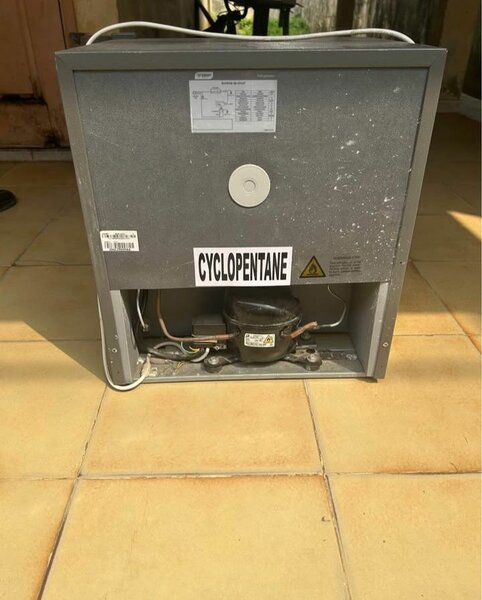 Mini réfrigérateur compact