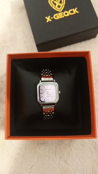 Montre Cécile intérieur violet