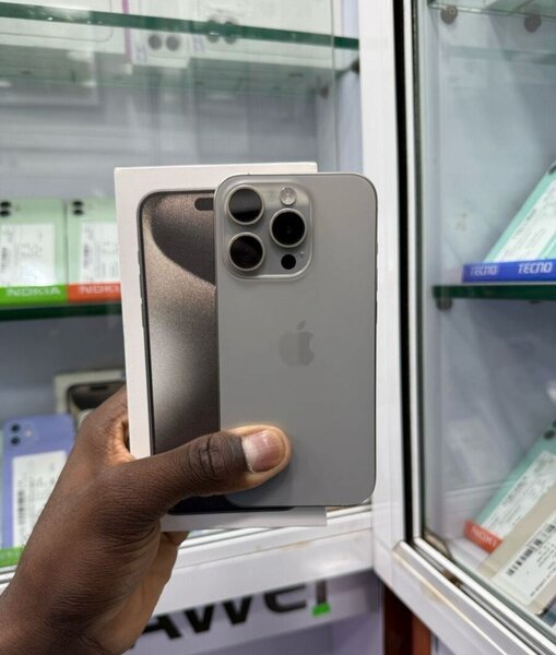 iPhone 15 Pro Max 256GB Gris