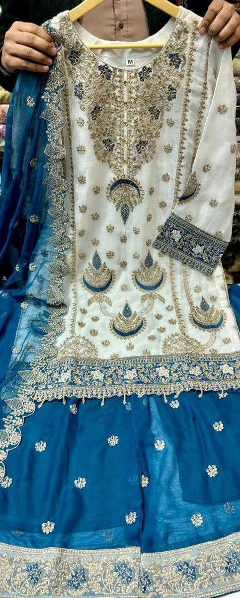 Ladies dress