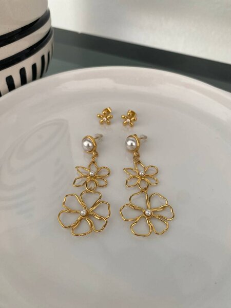 Duo de boucles d'oreilles