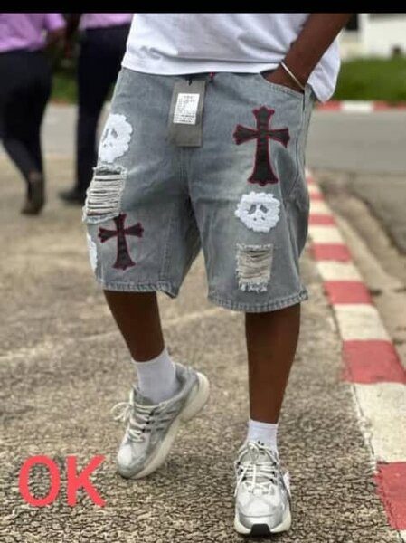 Shorts en jean déchiré homme