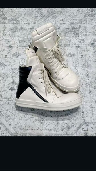 Rick Owen  en cuir blanc
