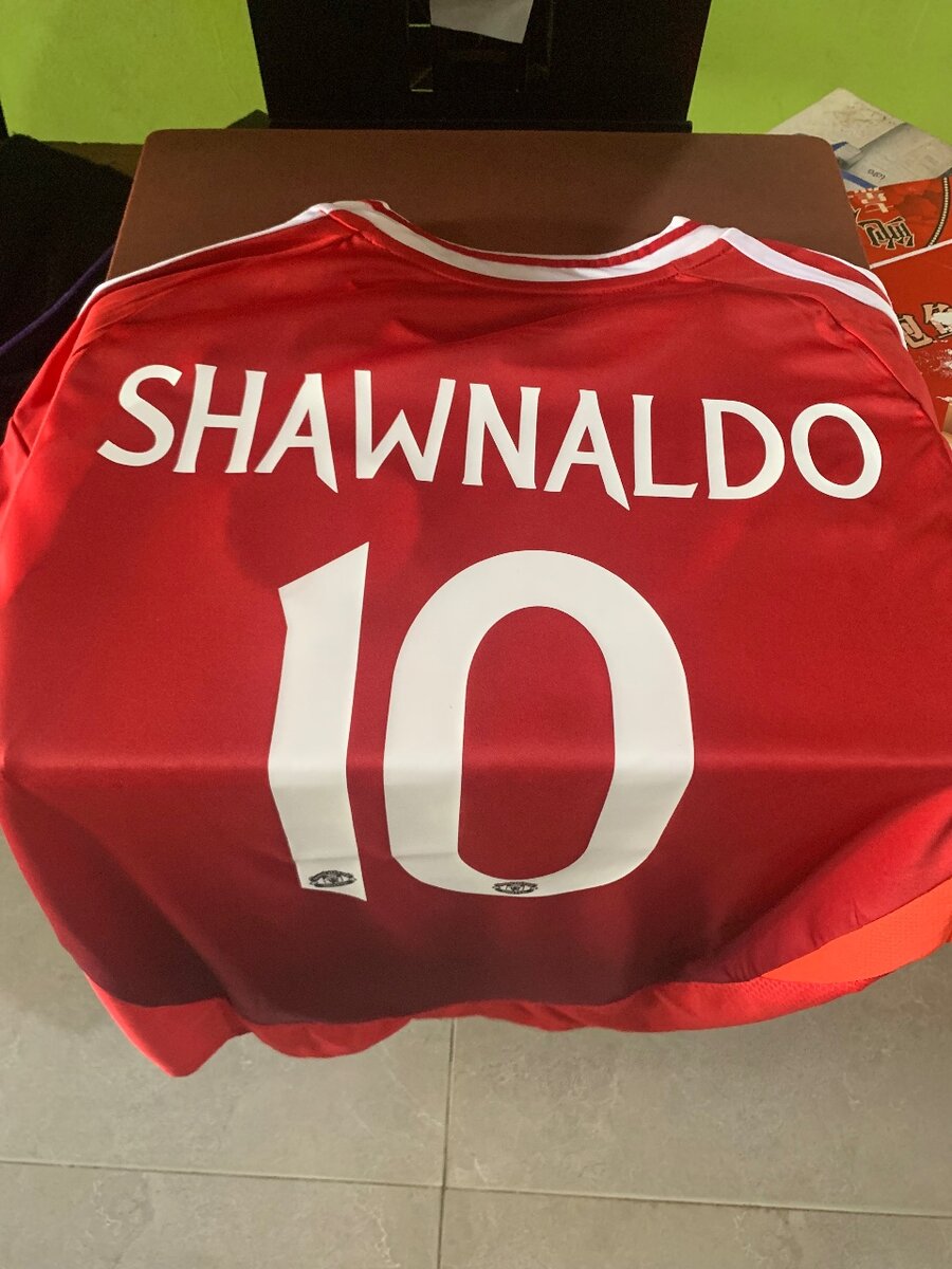 JERSEY AND CUSTOMIZE