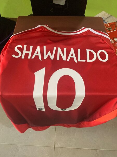 JERSEY AND CUSTOMIZE