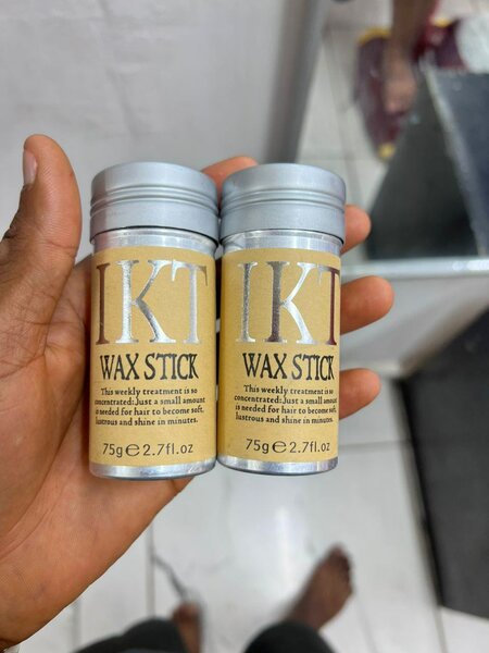 Stick de cire capillaire