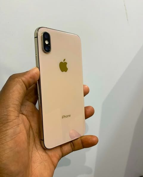 IPHONE XS 64GB
