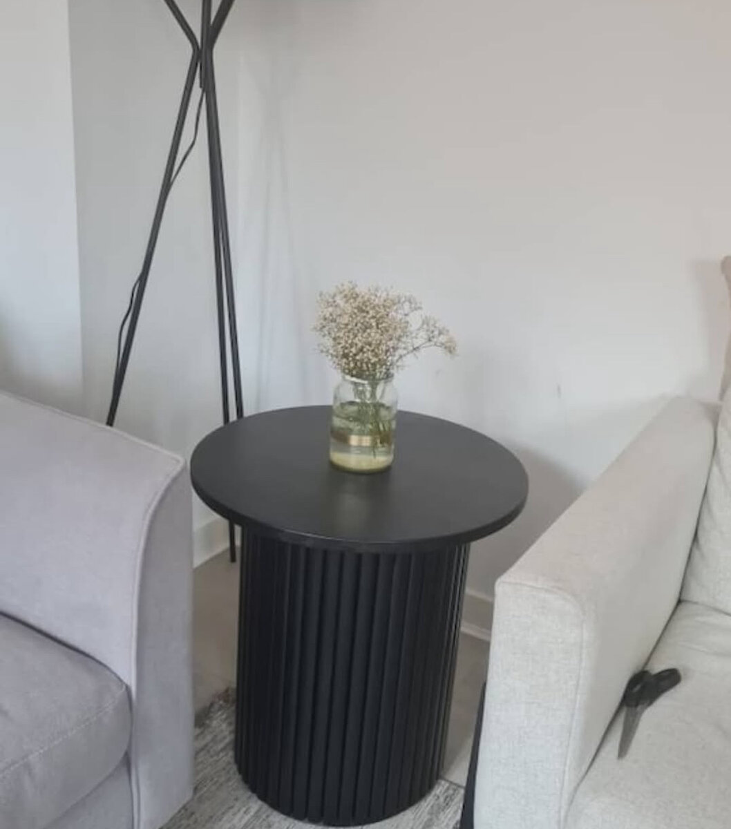 Table d'appoint moderne élégant