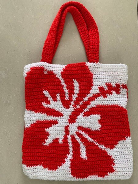 Sac à main crocheté floral