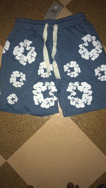 T-shirt "Saints" design