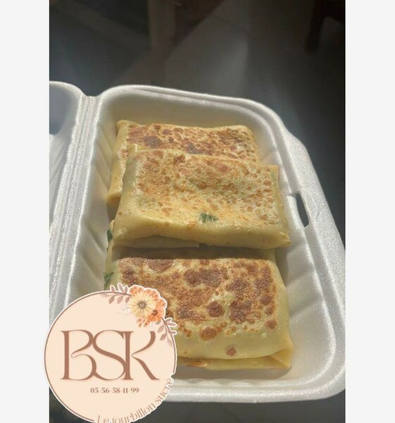 5Crêpes a la viande et fromage