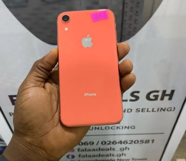iPhone XR