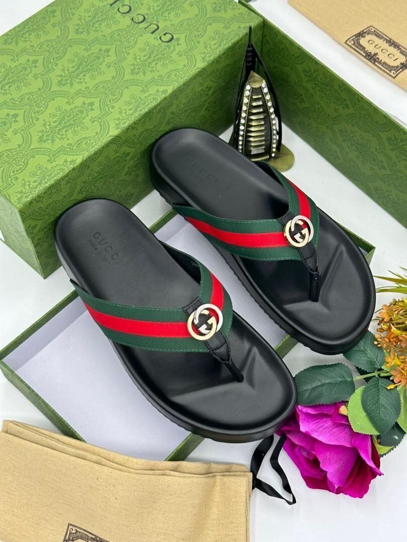 Gucci slippers