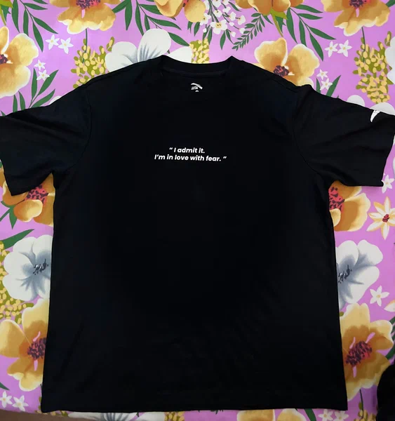 T-shirt noir dragon doré