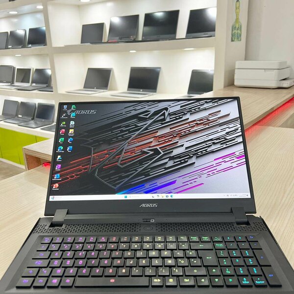 Ordinateur portable AORUS