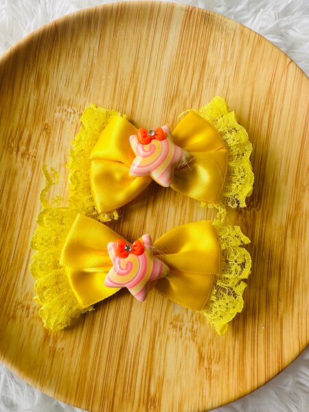 Épingles à cheveux colorées