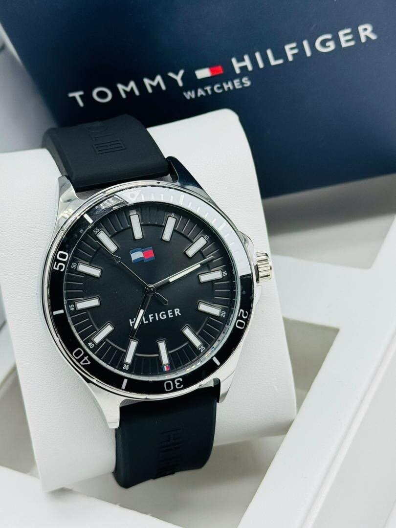 montre tommy Hilfiger