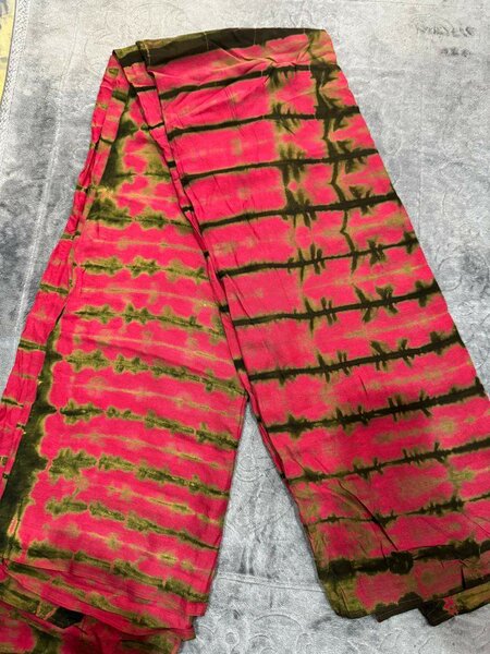 Étole en soie batik