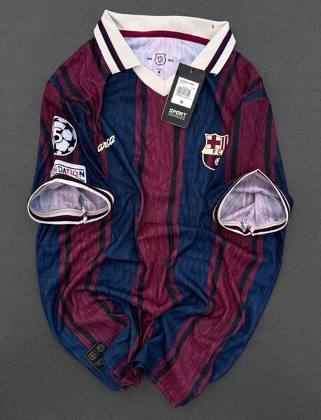 Maillot de football incontournable