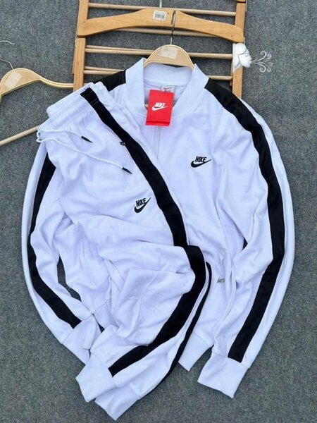 Survêtement Nike blanc