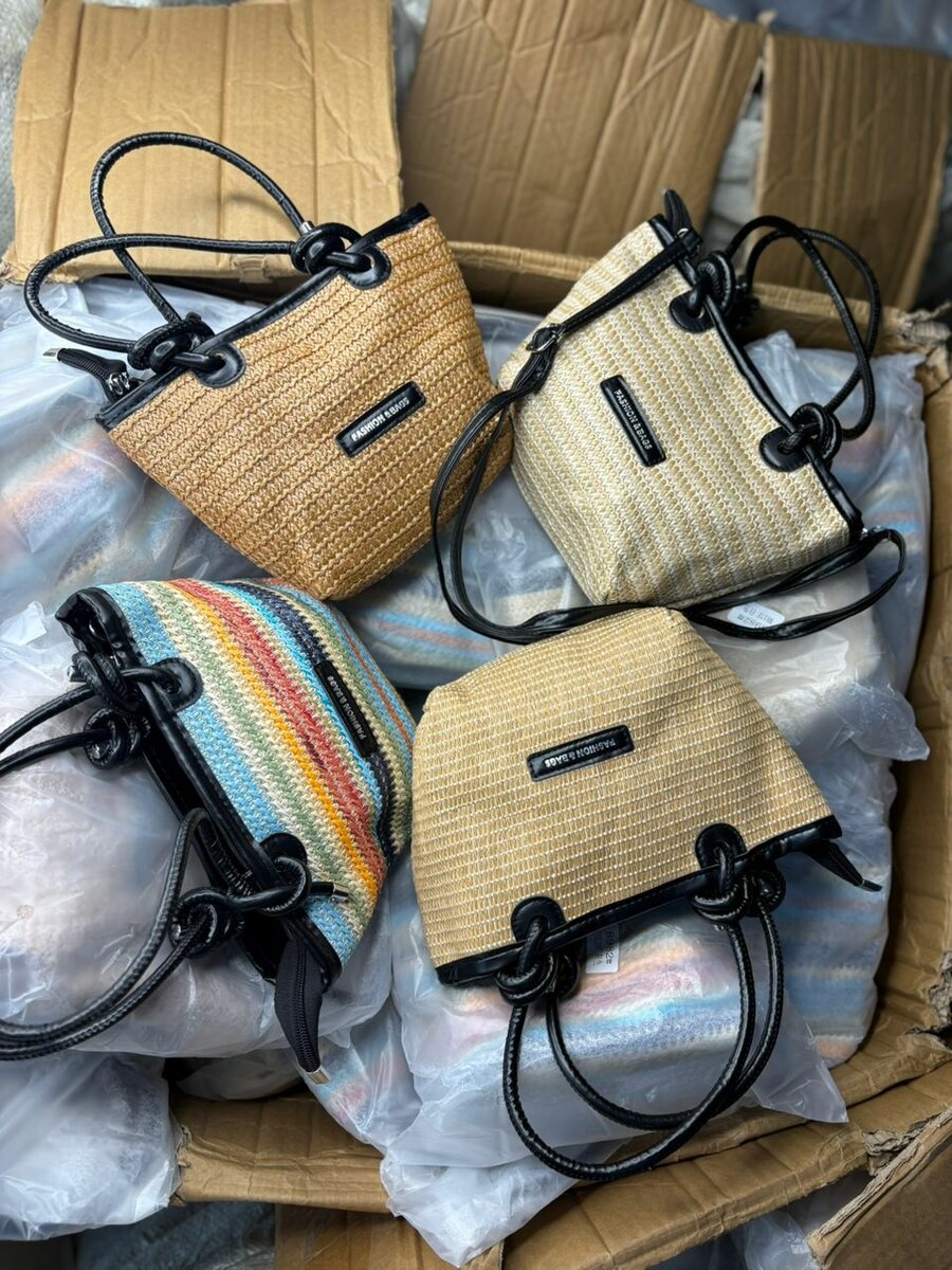 Sacs à main tissés élégants