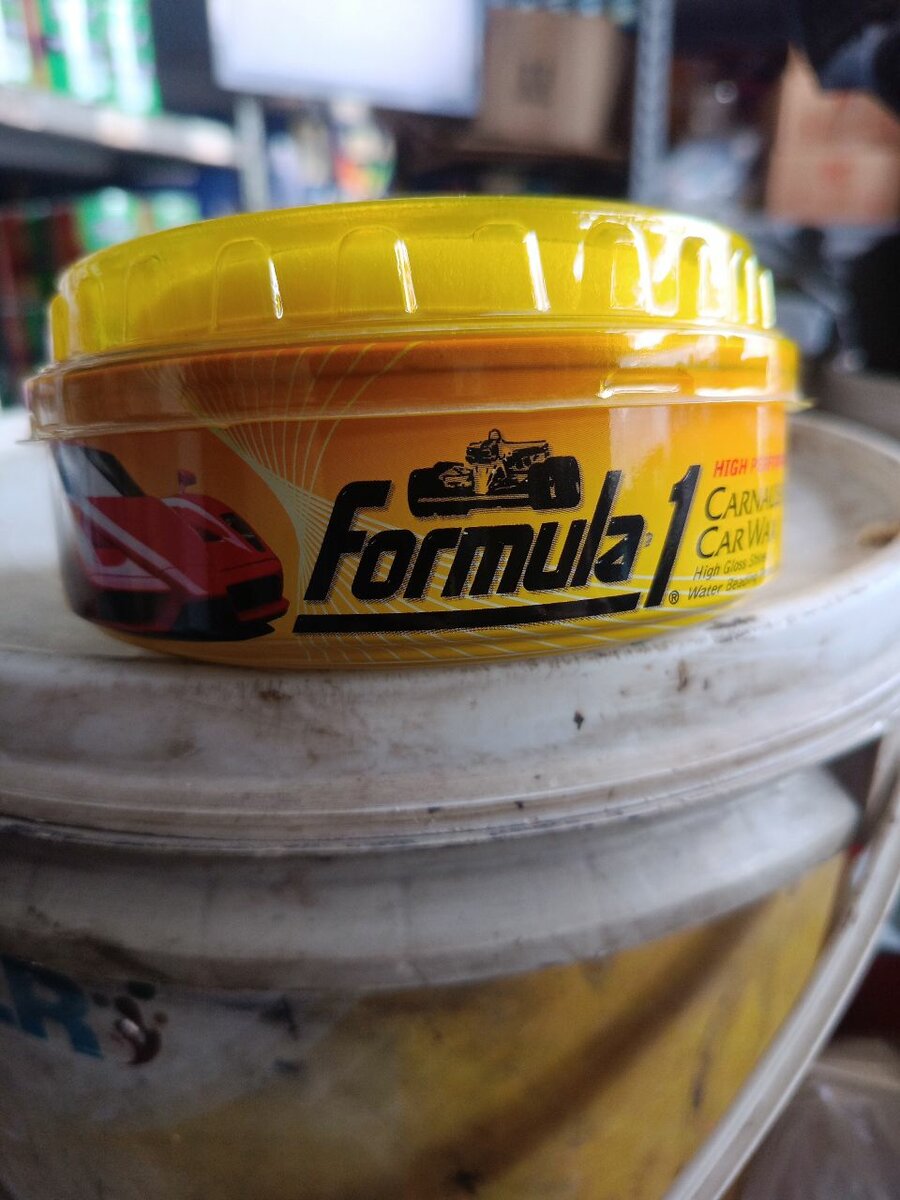 Formula 1 car Wax