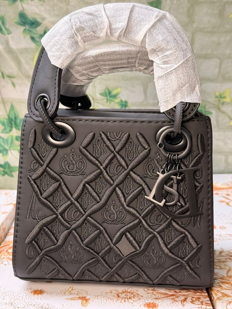 Mini Sac à Main en Cuir Elegant