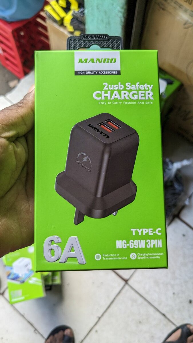 Mango charger type c