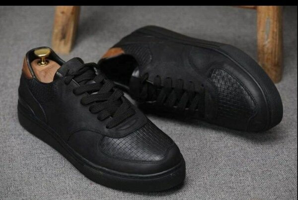 Chaussures en cuir noir