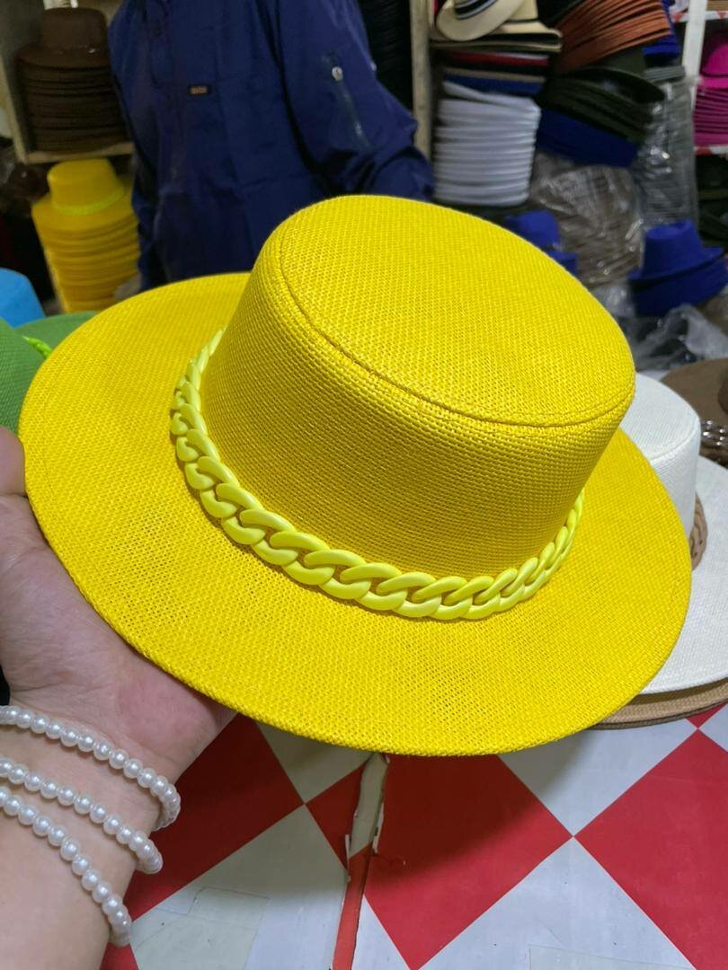 Chapeau Panama vif et coloré