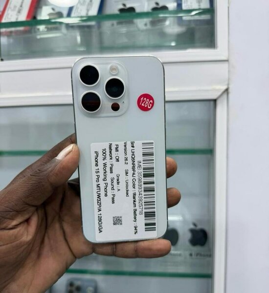 iPhone 15 Pro Max 128Go neuf