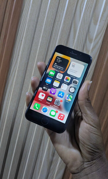 iPhone 7 simNoir 64GB Débloqué