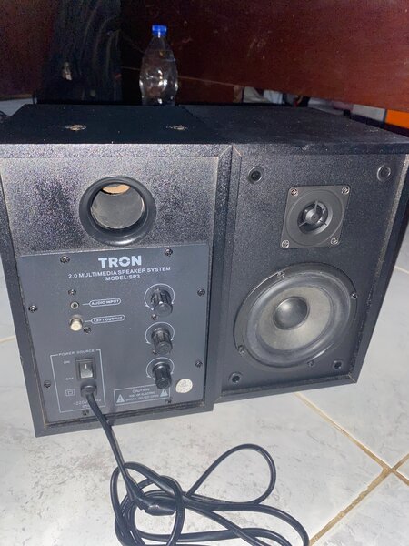 Enceintes TRON