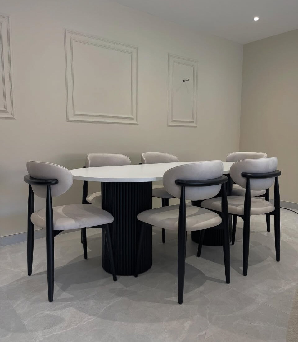 Table à manger moderne