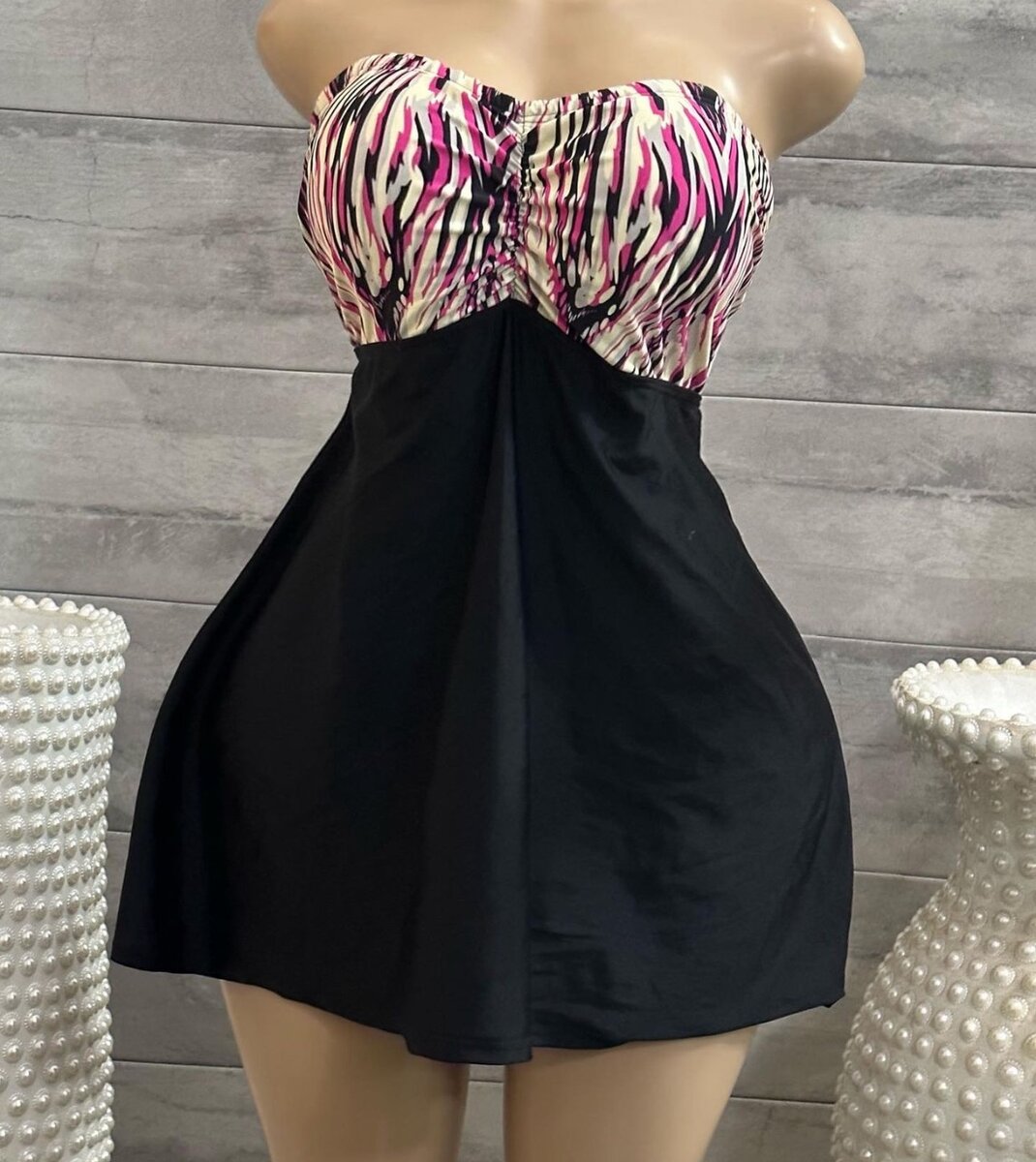 Ladies thrift swimsuit