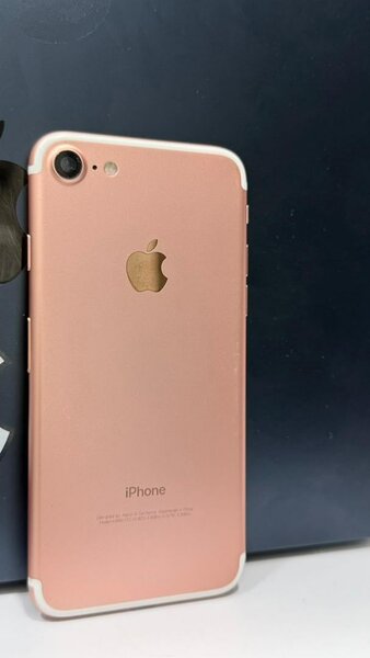 *iphone 7 32g tout passe sauf vibreur : 45,000