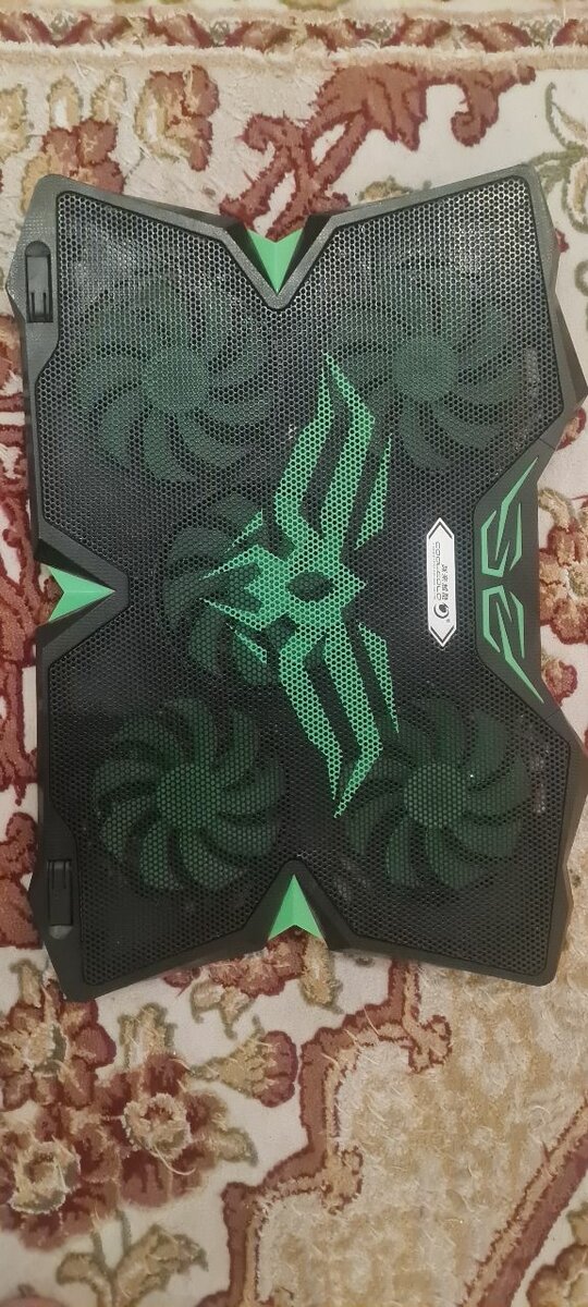 подставка для ноутбуков с системоц охлаждения от Coolcold