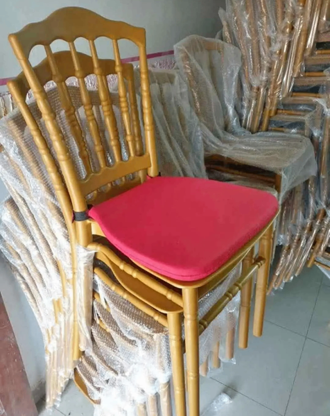 Chaises de mariage élégantes