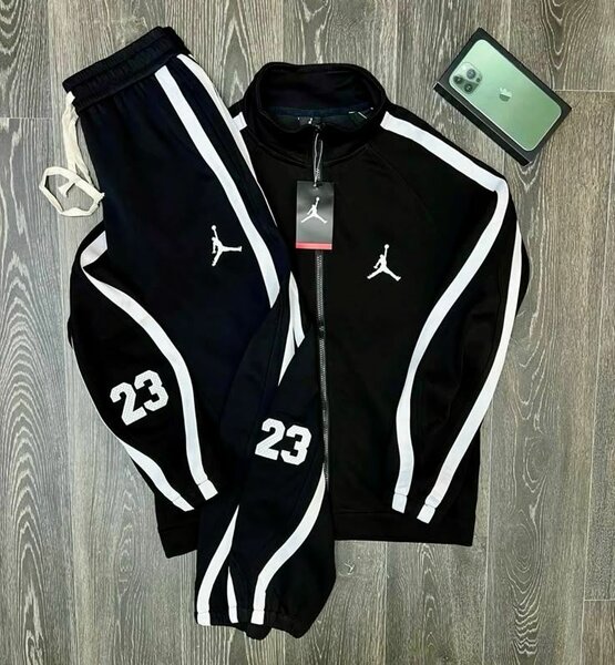 Survêtement sportif noir