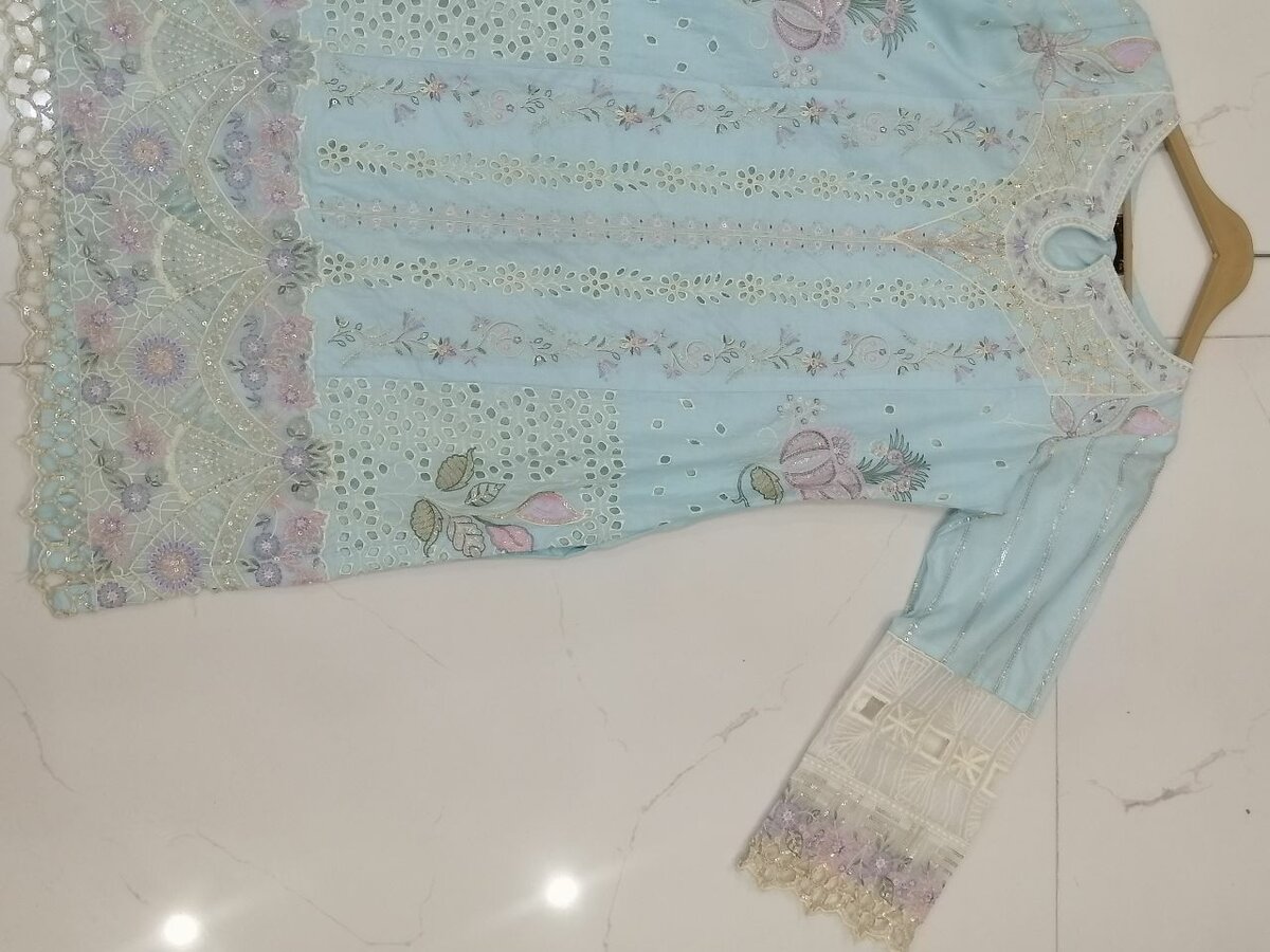 Lawn 3 pc Embroidered Dress