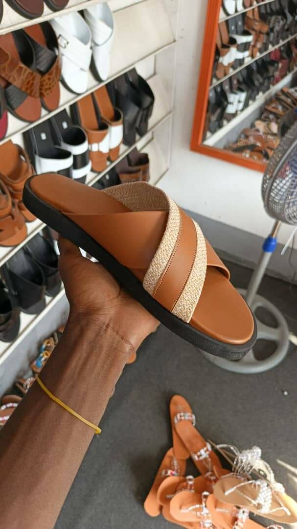 Sandales en croix tendance