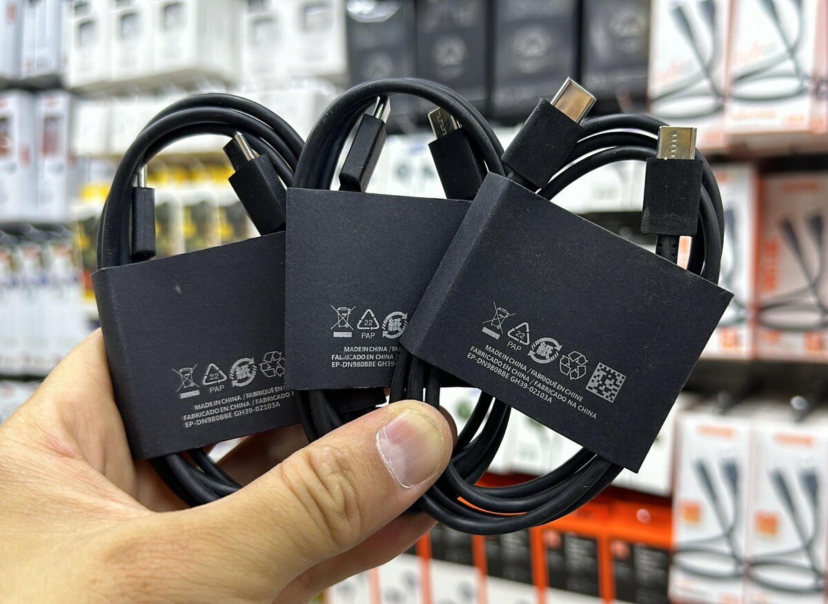 Кабель Type-C на Type-C   