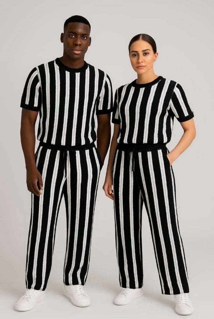 Tenue rayée unisexe élégante
