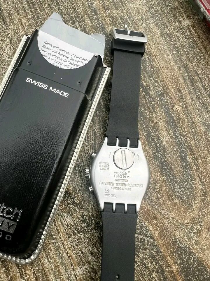 Montre Suisse Vintage Etanche