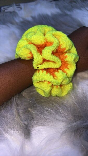 Chouchou coloré au crochet