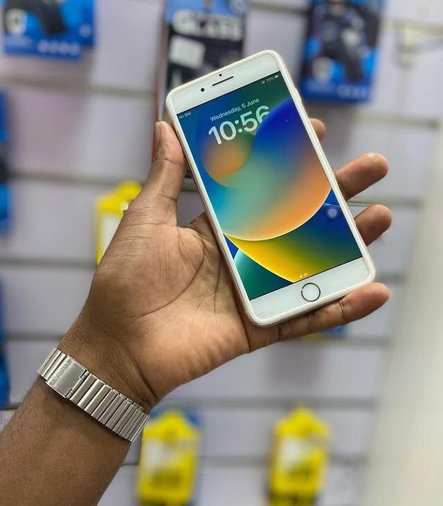 BRAND NEW IPHONE 🍏 pro 