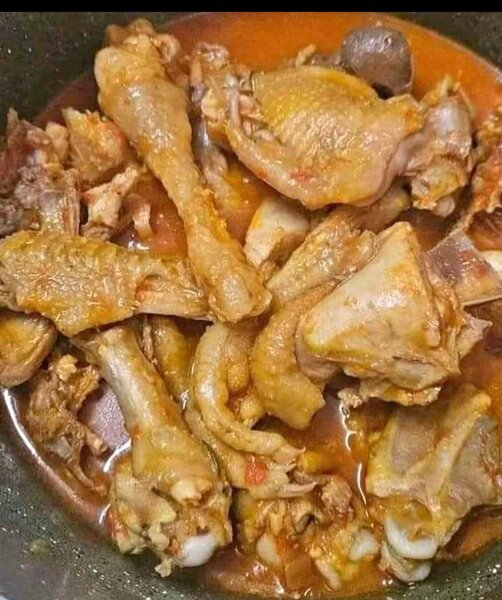 Poulet mijoté épicé