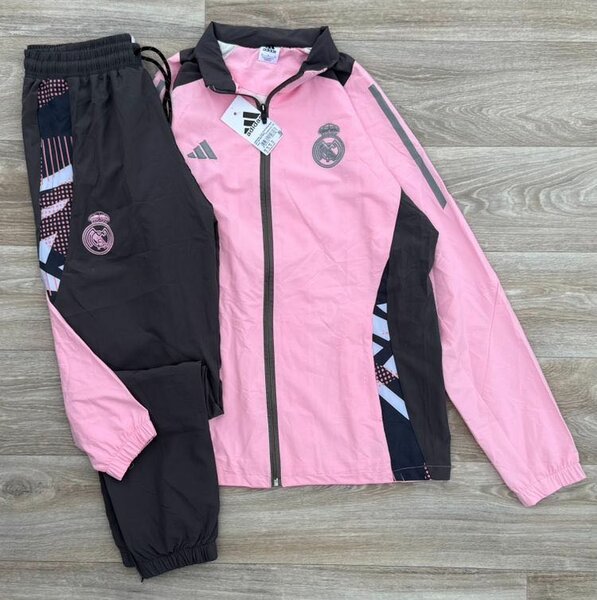 Complet disponible